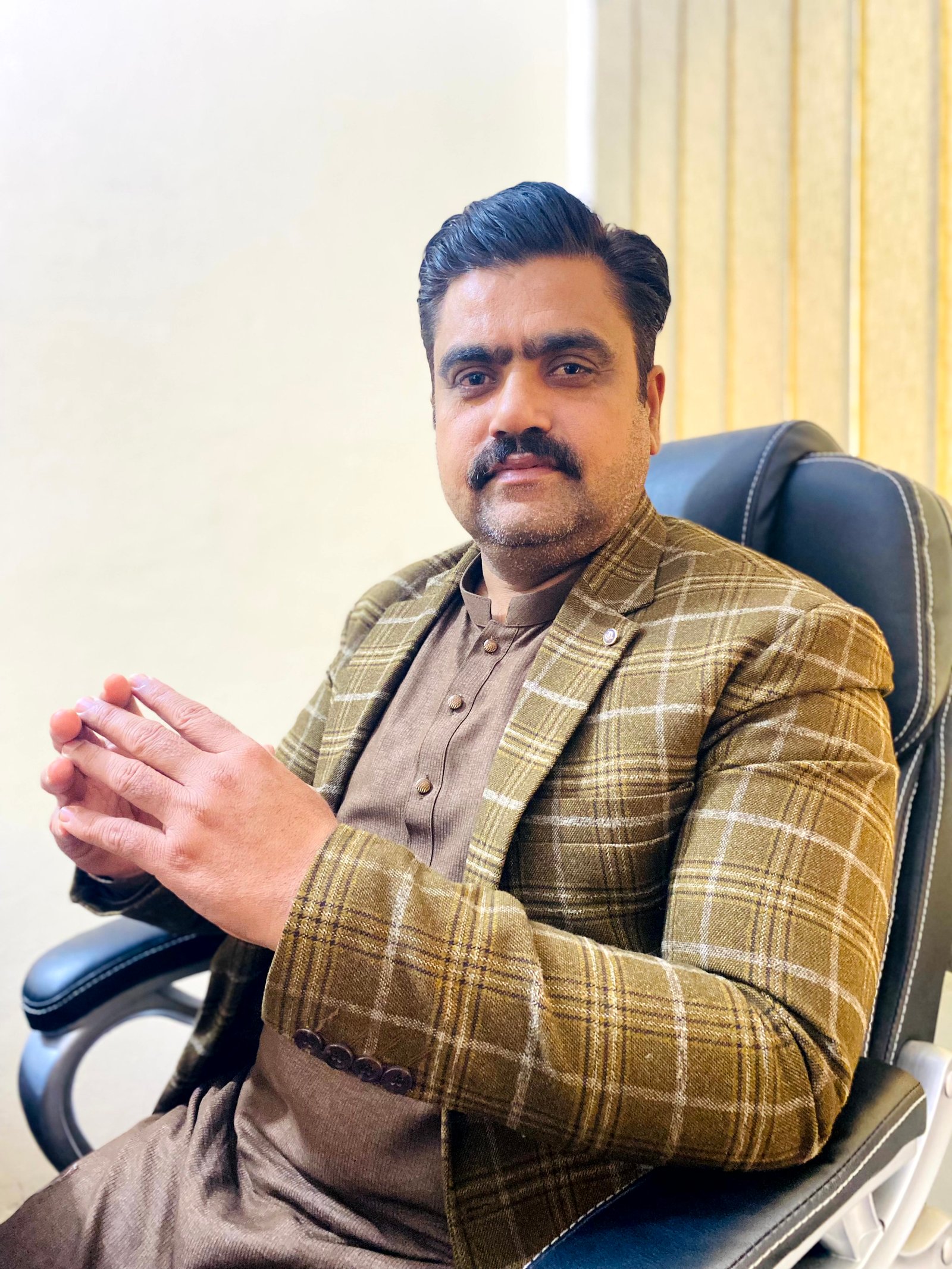 Dr. Khalid Mahmood